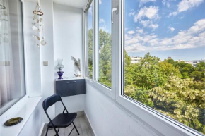 Cozy Spacious 2BD Apartment with a terrace in Burgas